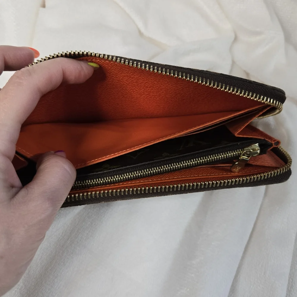 Louis Vuitton Clemence Monogra. Wallet Orange Interior
